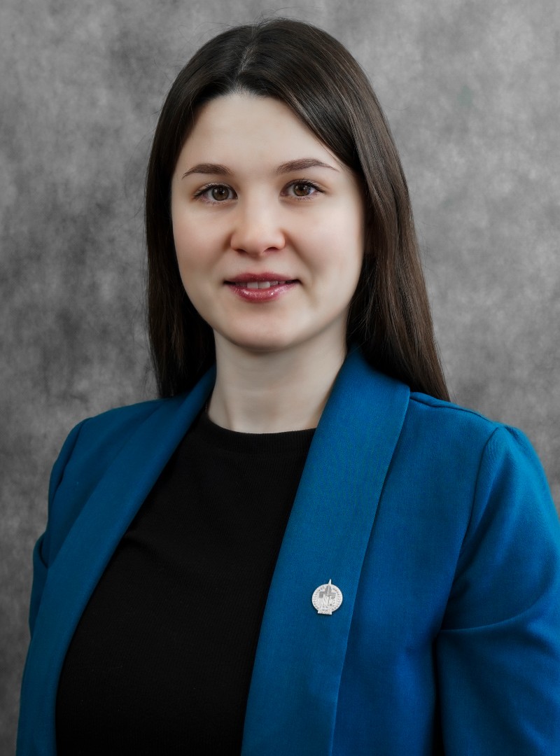 Гусельникова Айна Амановна